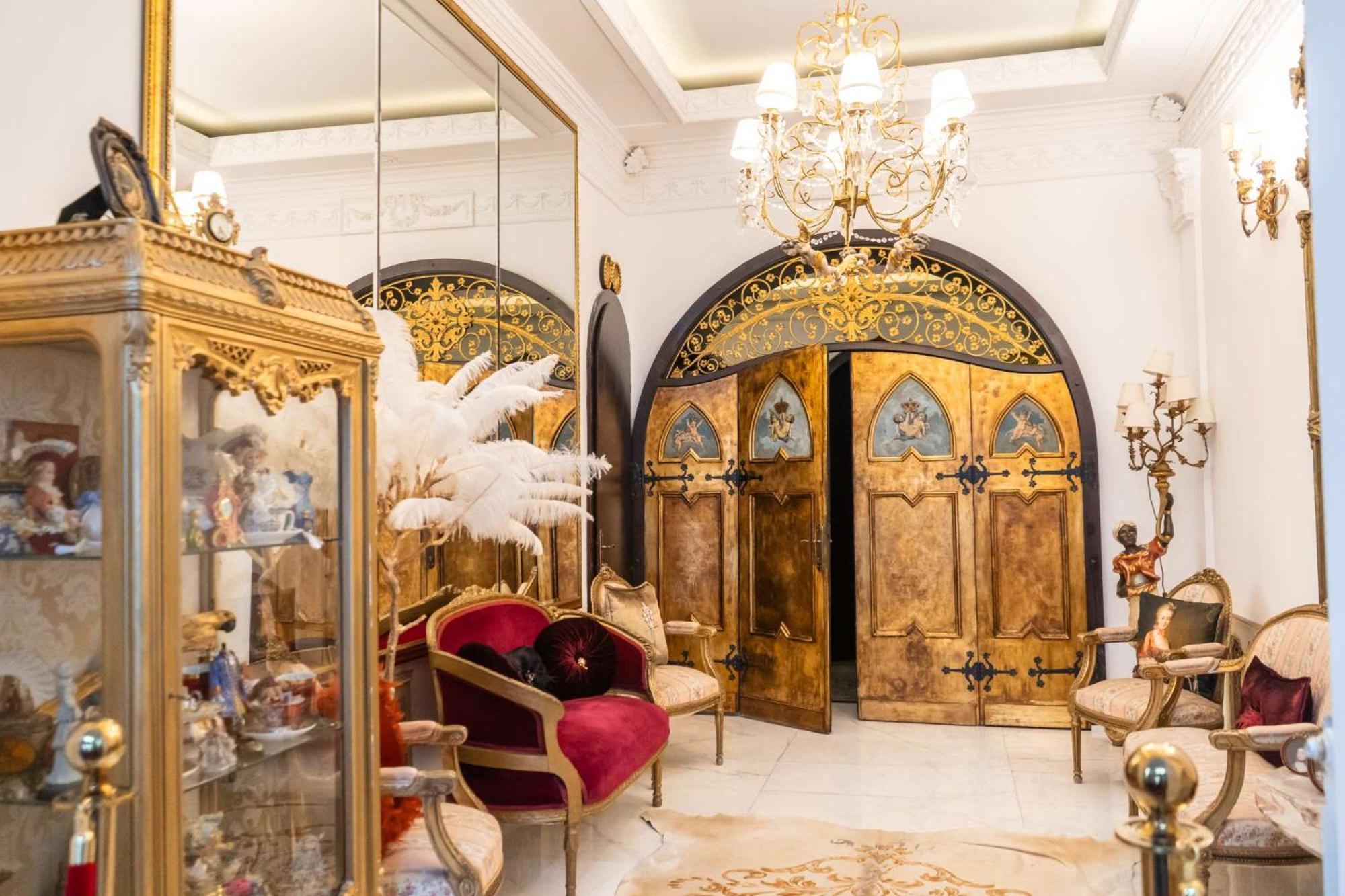 Conacul Coroanei Luxury Boutique Hotel 布加勒斯特 外观 照片