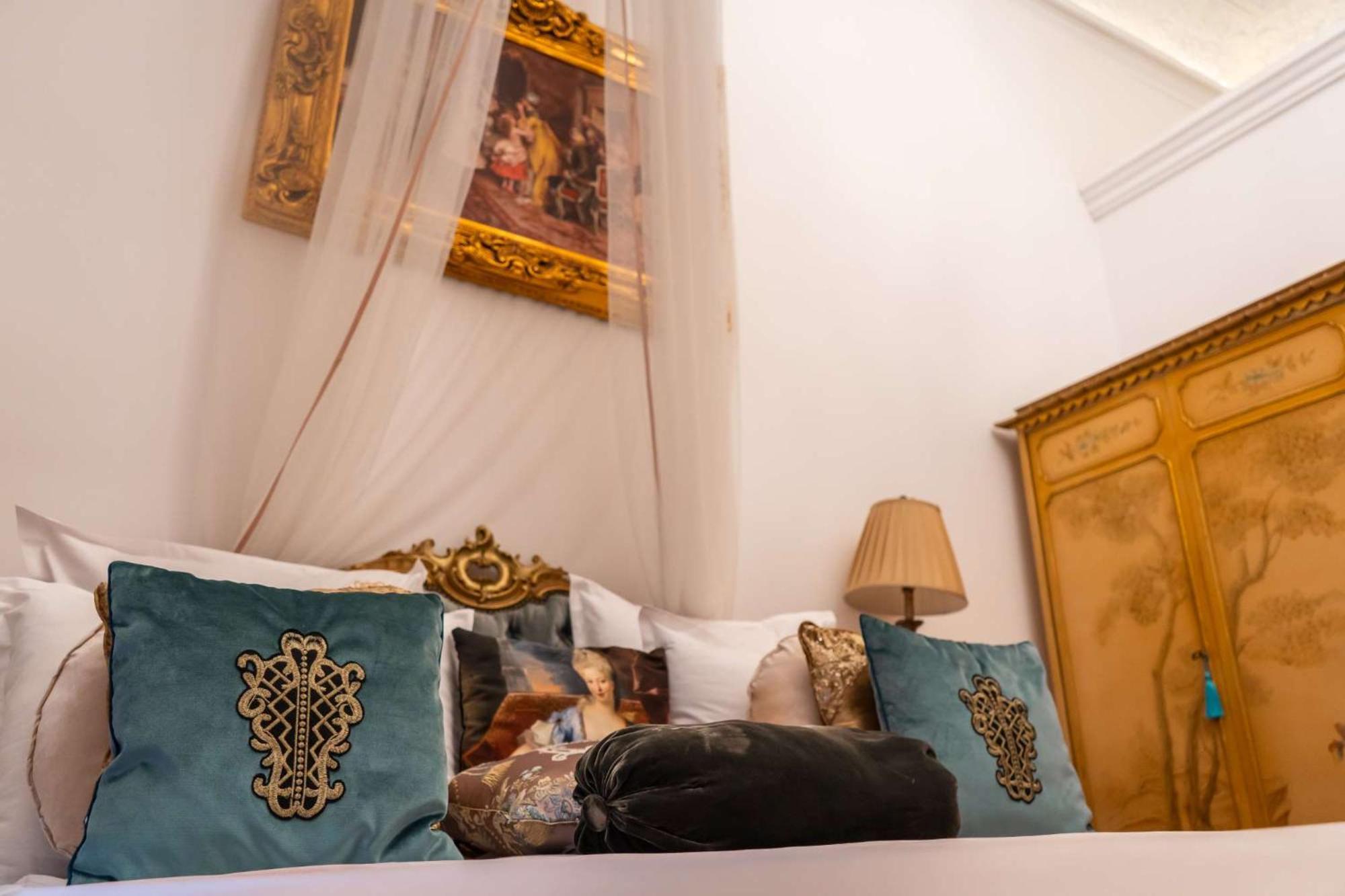 Conacul Coroanei Luxury Boutique Hotel 布加勒斯特 外观 照片