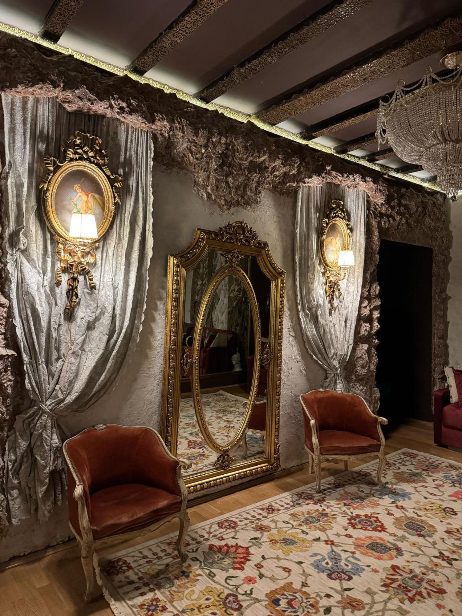 Conacul Coroanei Luxury Boutique Hotel 布加勒斯特 外观 照片